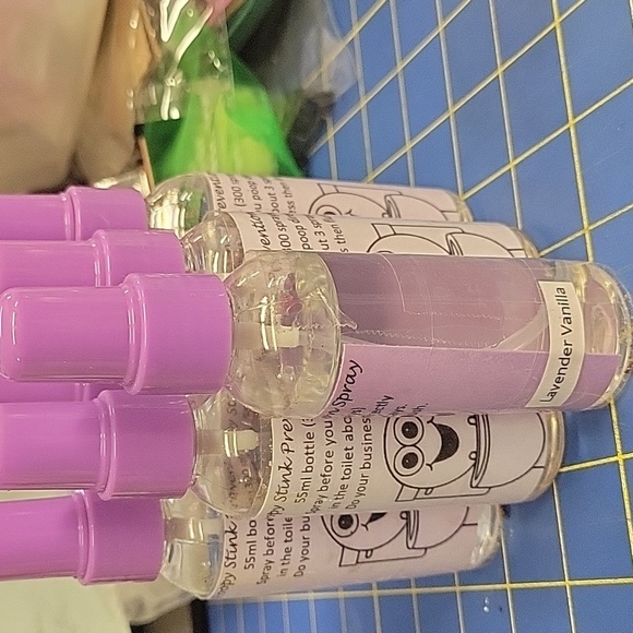 Poopie Stink Prevention Cap Spray Bottles Lavendar Vanilla 4oz Each Lot of 6 - Picture 2 of 2